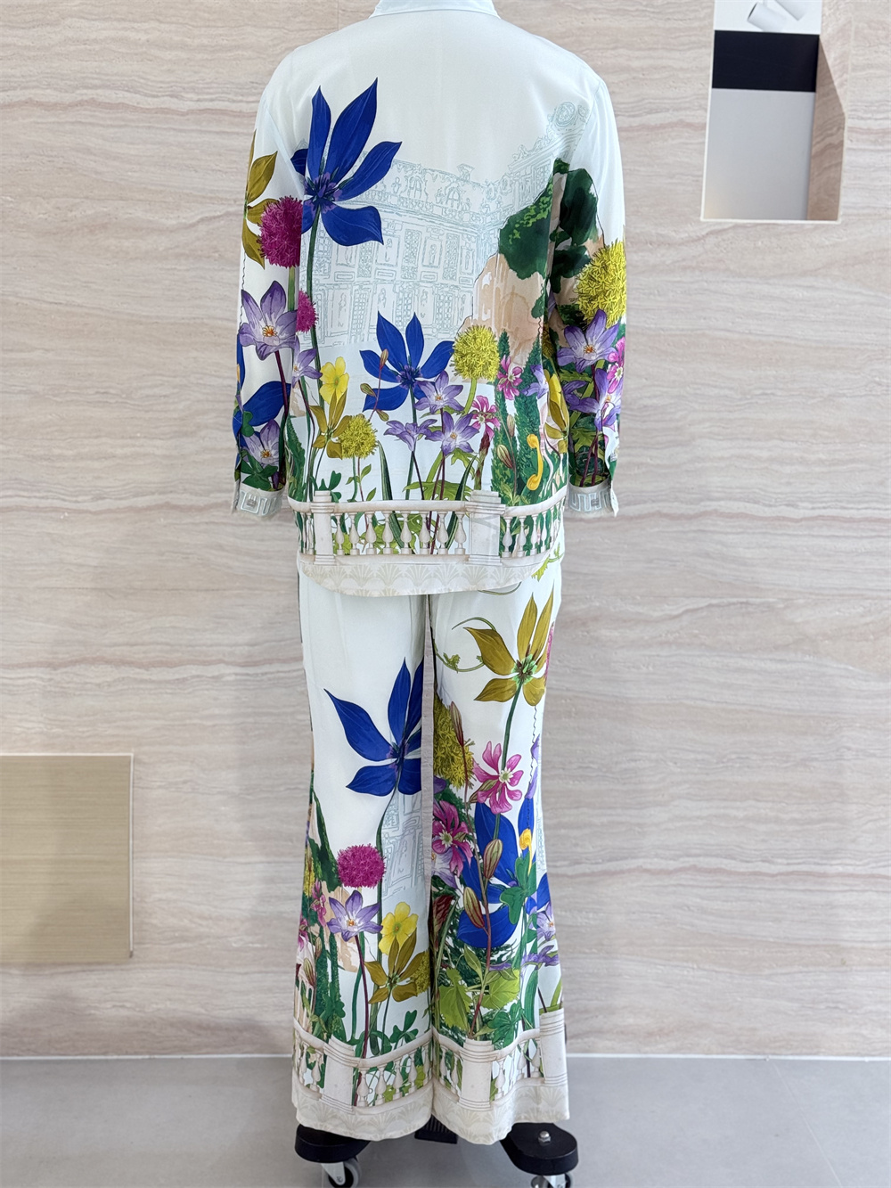 RH-BLOUSE 03 BACK.jpg